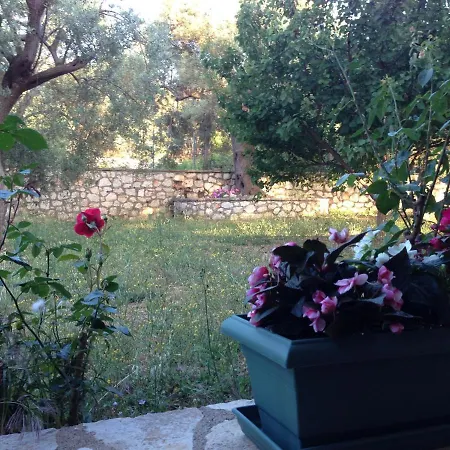 Esperia * Tsoukaládhes