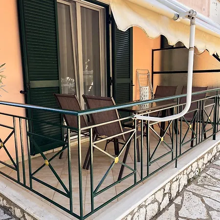 Esperia Tsoukaládhes