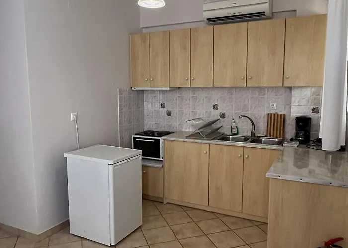 Esperia Daire Tsoukaládhes