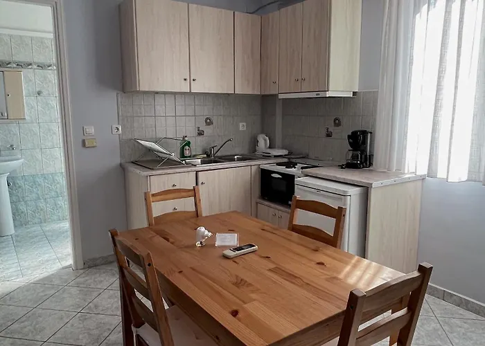 Daire Esperia Tsoukaládhes